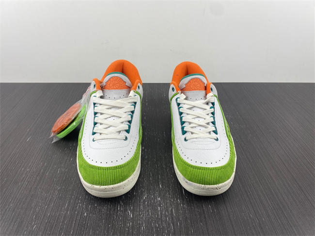 AJ2 Low x Titan  DV6206-183